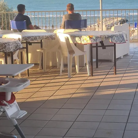 Il Sorriso Di Angelina Bed & Breakfast