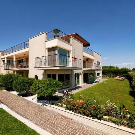 Il Sorriso Di Angelina